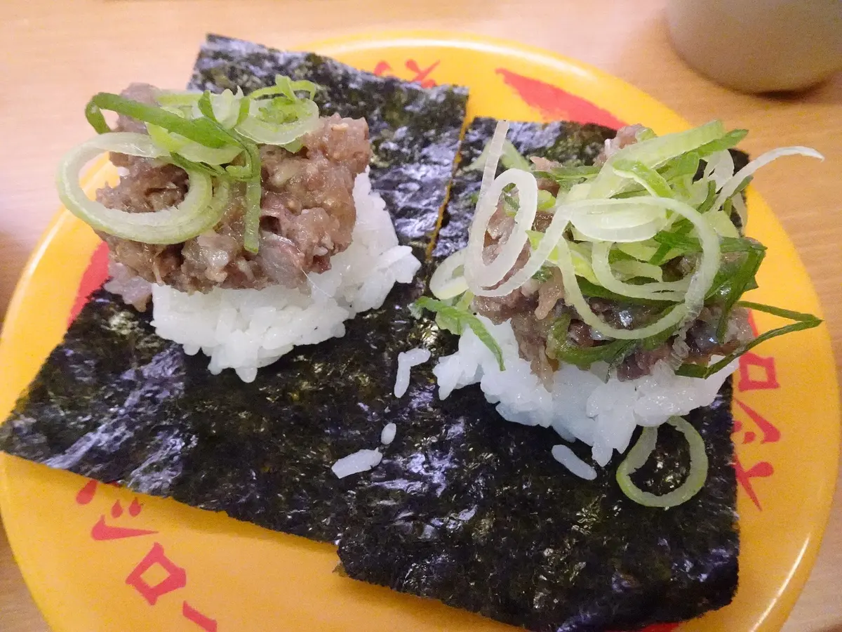 スシローがタイ全店で手巻き祭り うに・いくらの手巻き100バーツは16日まで